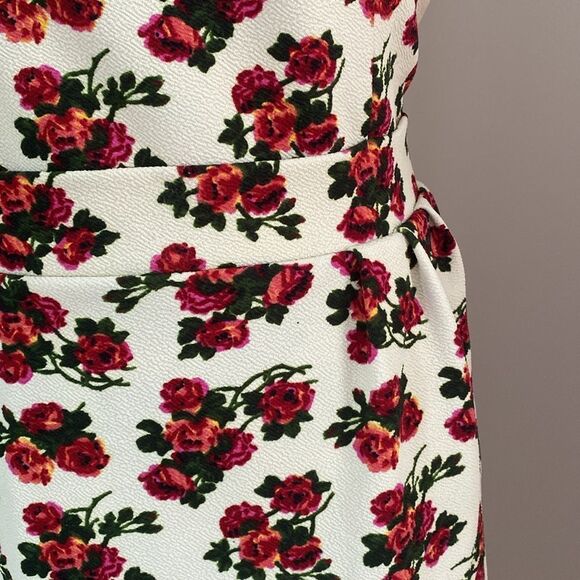 EUC Queen Of Hearts Dress(size 16) - Picture 7 of 10